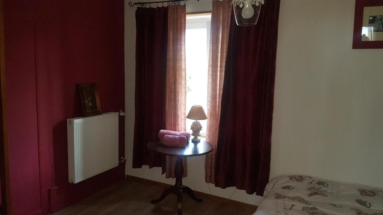 Bed and Breakfast Au petit bonheur à Courgenay Extérieur photo